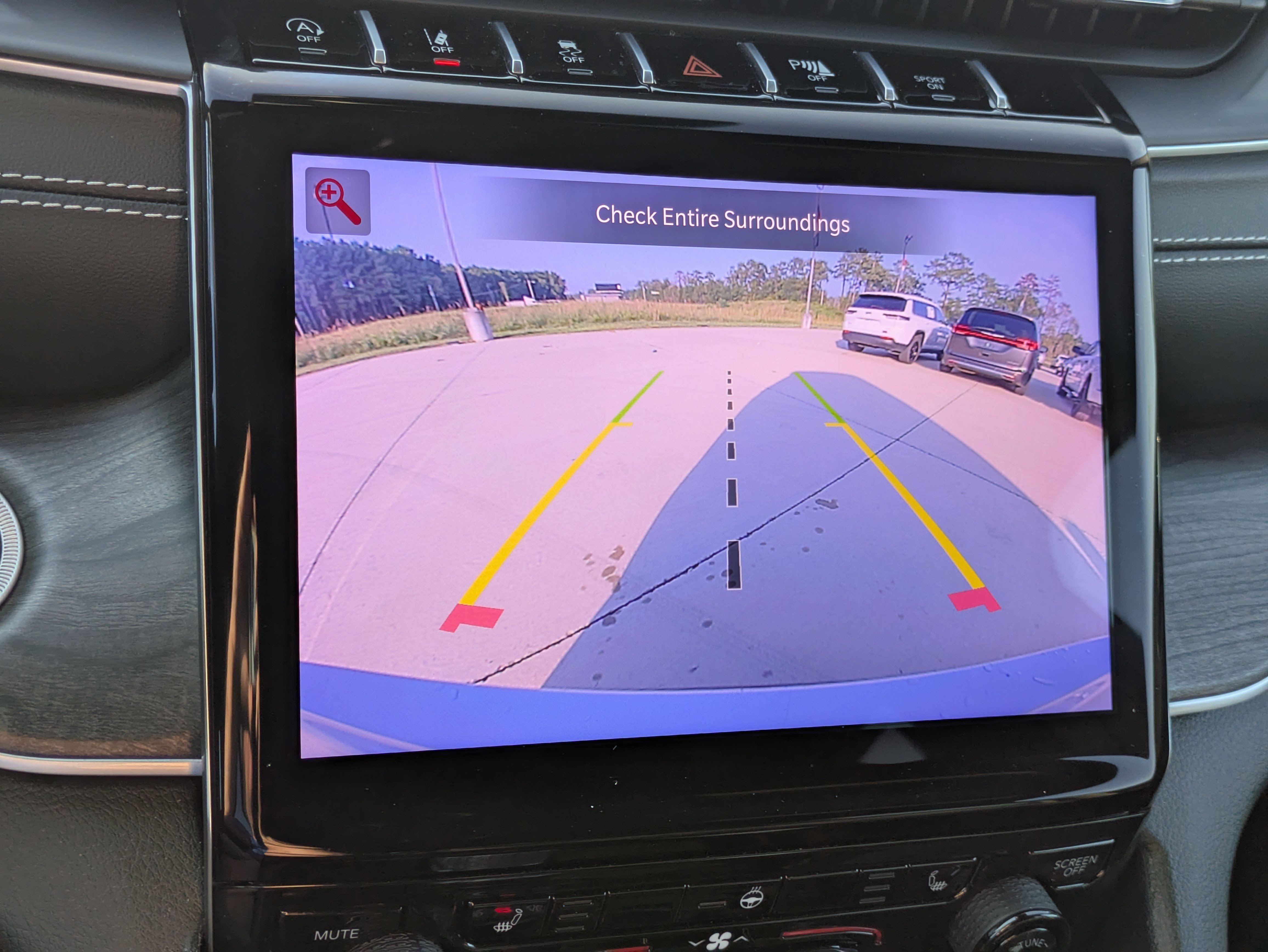 Used 2025 Jeep Grand Cherokee L Limited RWD image 15