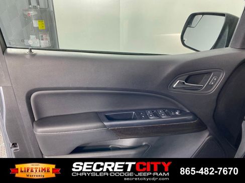 Used 2021 GMC Canyon Elevation w/ Driver Alert Package AWD/4WD image 10