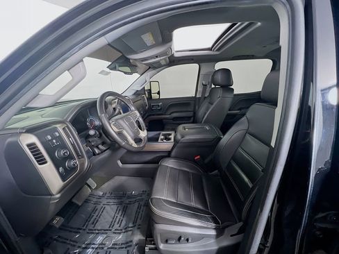 Used 2019 GMC Sierra 2500 Denali w/ Duramax Plus Package image 21