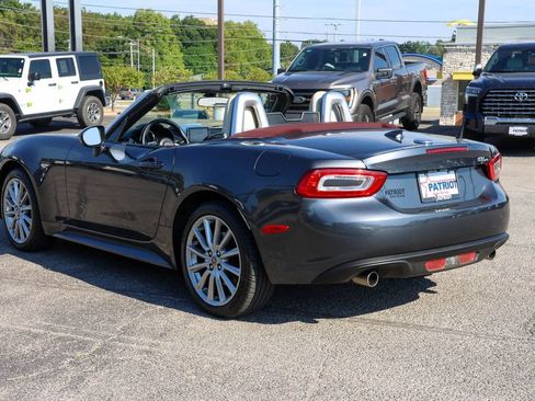 Used 2019 FIAT 124 Spider Lusso RWD image 5