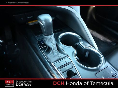 Used 2020 Toyota Camry XSE image 12