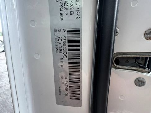 Used 2019 Dodge Charger Scat Pack RWD image 33
