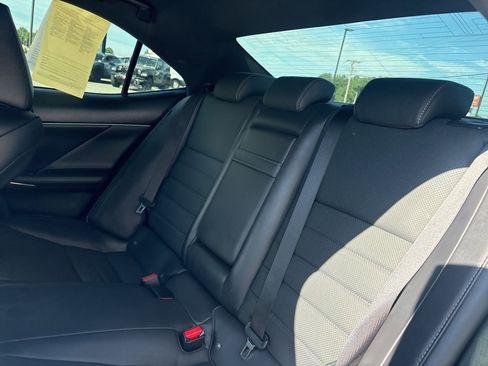 Used 2019 Lexus IS 350 F Sport w/ F Sport Package RWD image 5