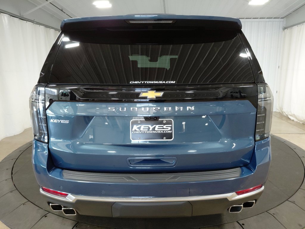 Certified 2026 Chevrolet Suburban High Country AWD/4WD image 7