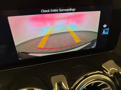 Certified 2022 Mercedes-Benz GLB 250 image 23