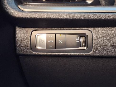 Used 2024 Chevrolet Traverse LS image 17