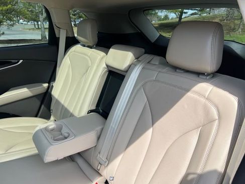 Used 2022 Lincoln Nautilus Reserve image 25