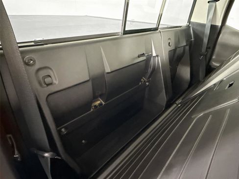 Certified 2022 Toyota Tacoma SR5 image 36