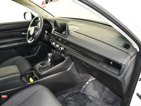 Certified 2024 Honda CR-V EX image 40