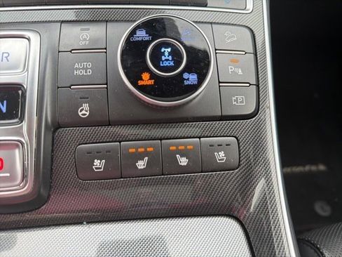 Used 2022 Hyundai Santa Fe Limited image 23
