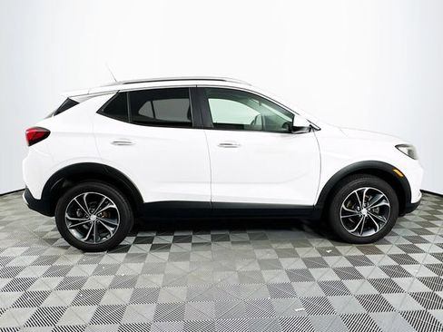 Used 2022 Buick Encore GX Select AWD/4WD image 9