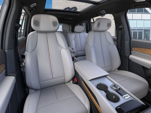 New 2026 Cadillac Vistiq Luxury w/ LPO, Floor Liner Package image 16