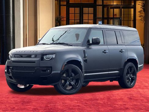 New 2026 Land Rover Defender 130 X-Dynamic SE image 2