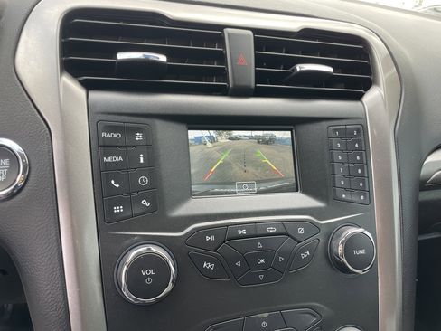 Used 2020 Ford Fusion S image 23