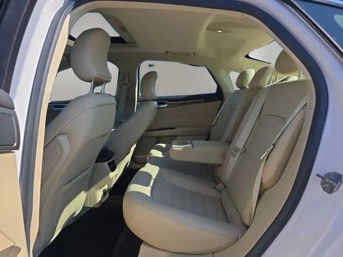 Used 2016 Ford Fusion SE w/ Equipment Group 202A FWD image 37