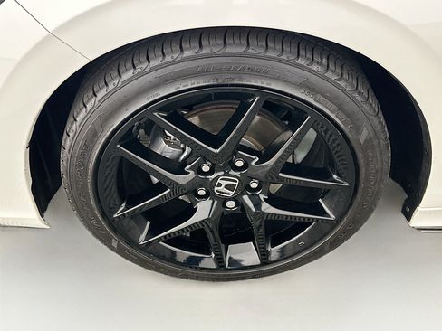 Used 2024 Honda Civic Sport image 11