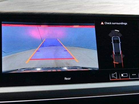 Used 2024 Audi Q4 e-tron Premium image 13