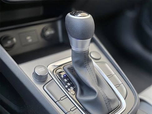 Used 2023 Hyundai Kona SEL image 34