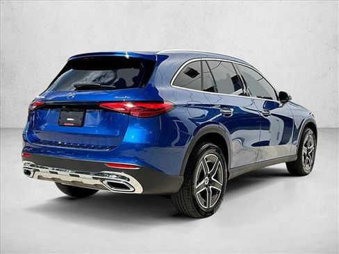 Used 2026 Mercedes-Benz GLC 300 4MATIC image 17