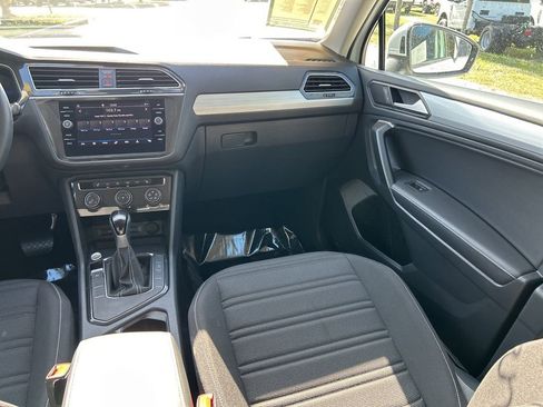 Used 2024 Volkswagen Tiguan S image 11