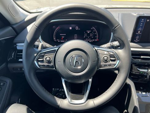 Certified 2025 Acura MDX FWD image 17
