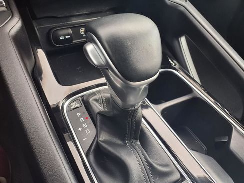 Used 2025 Kia Telluride S image 8