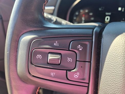 Used 2023 GMC Yukon XL AT4 w/ Technology Package AWD/4WD image 14
