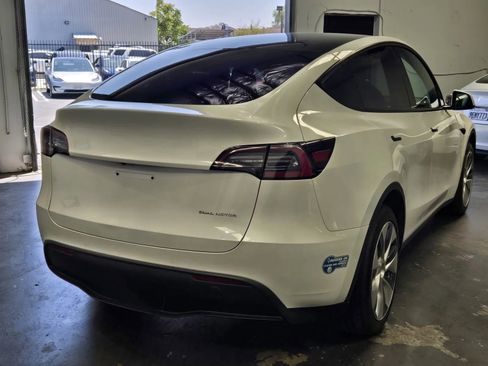 Used 2020 Tesla Model Y Long Range AWD/4WD image 4