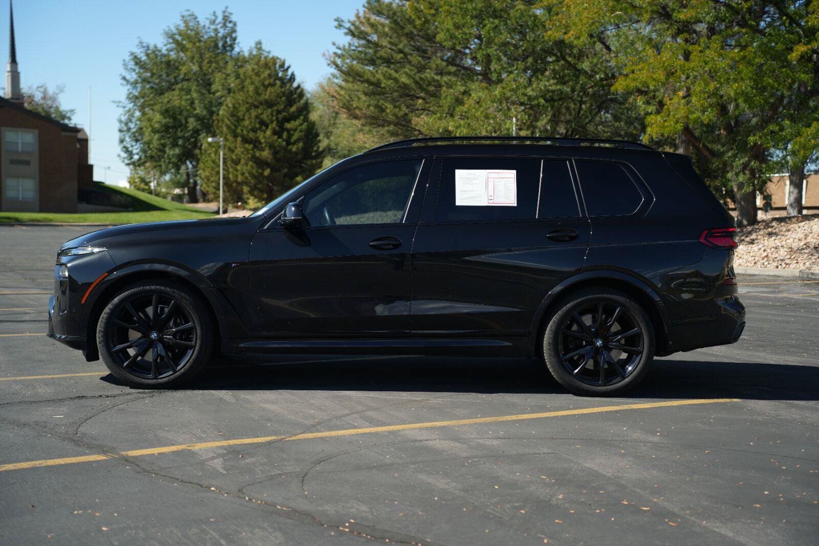 Used 2026 BMW X7 M60i AWD/4WD image 2
