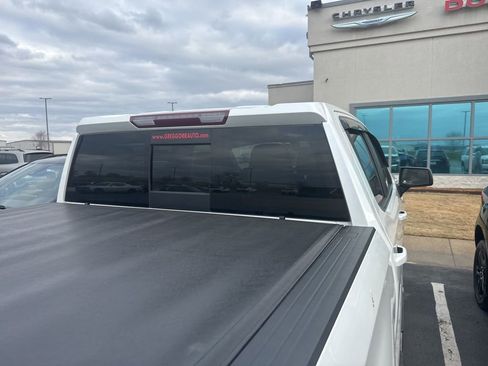 Used 2021 Chevrolet Silverado 1500 LT w/ Texas Edition Plus image 3