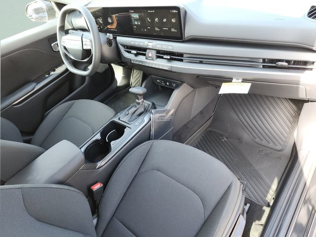 New 2026 Kia K4 FWD image 16