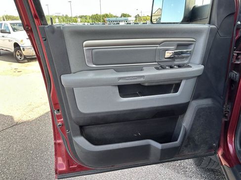 Used 2014 RAM 2500 SLT w/ Luxury Group AWD/4WD image 17