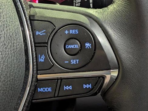 Used 2020 Toyota Camry XSE w/ Navigation Package image 16