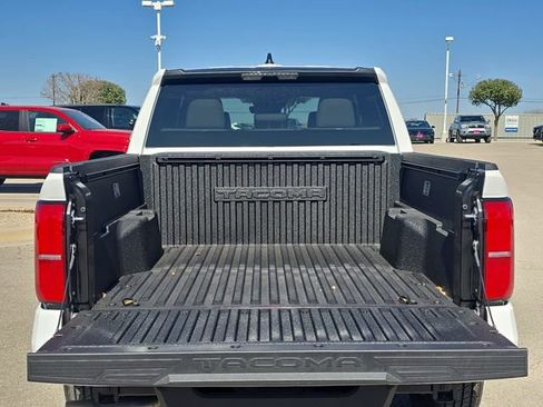New 2026 Toyota Tacoma SR5 AWD/4WD image 12