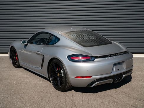 Certified 2025 Porsche 718 Cayman S image 3