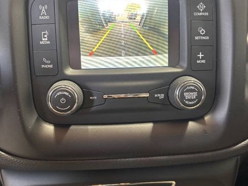 Used 2018 Jeep Compass Sport AWD/4WD image 4