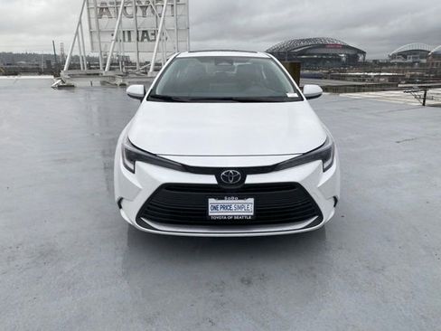 New 2026 Toyota Corolla XLE image 4