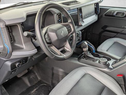 Used 2024 Ford Bronco Black Diamond image 10