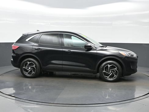 Used 2020 Ford Escape SE AWD/4WD image 7