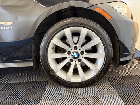 Used 2011 BMW 328i xDrive Sedan AWD/4WD image 27