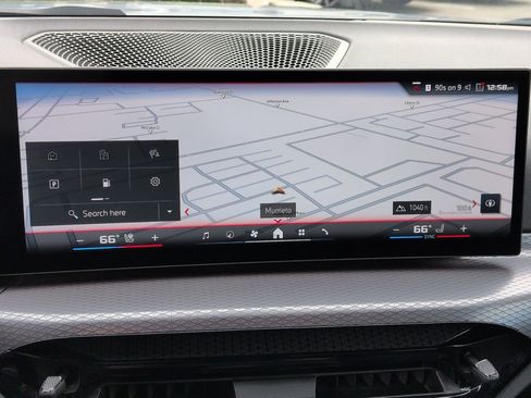 Used 2025 BMW M440i Coupe w/ Premium Package image 24