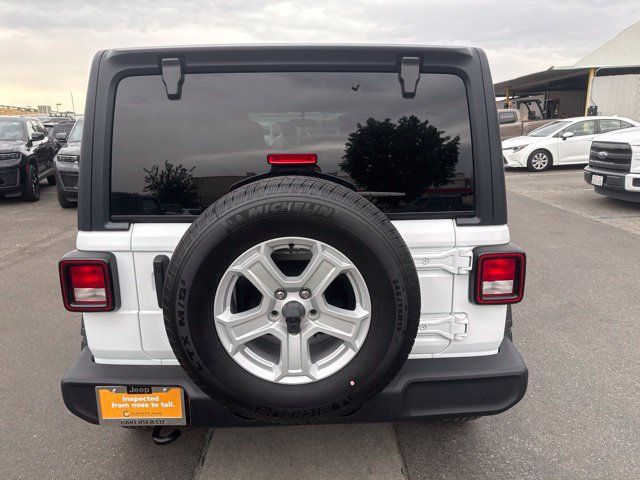 Certified 2022 Jeep Wrangler Unlimited Sport AWD/4WD image 4