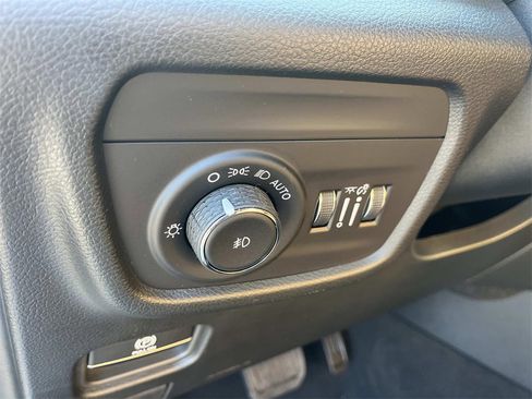 New 2025 Jeep Grand Cherokee L Summit w/ Obsidian Package image 18