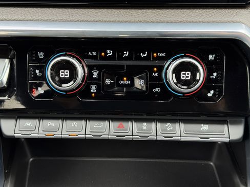 Used 2023 GMC Sierra 1500 Denali w/ Denali Reserve Package image 29