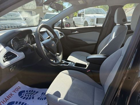 Used 2019 Chevrolet Cruze LS FWD image 12