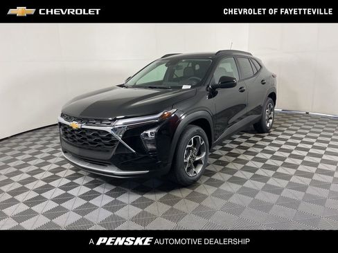 New 2026 Chevrolet Trax LT image 1
