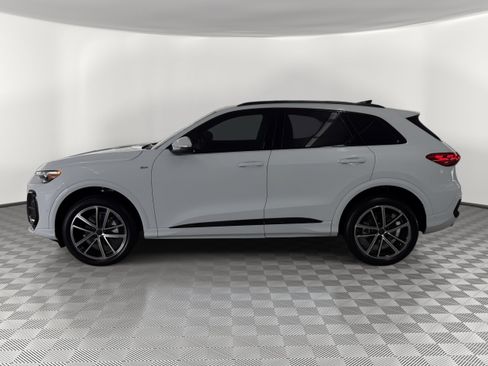 New 2026 Audi Q5 Premium AWD/4WD image 2
