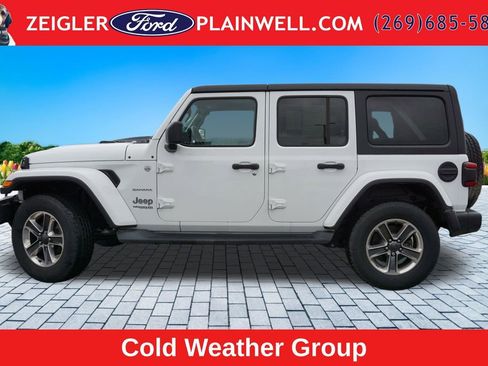 Used 2020 Jeep Wrangler Unlimited Sahara w/ Dual Top Group AWD/4WD image 2
