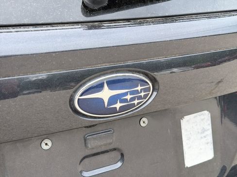 Used 2019 Subaru Crosstrek 2.0i Limited w/ Moonroof Package w/Navigation AWD/4WD image 4