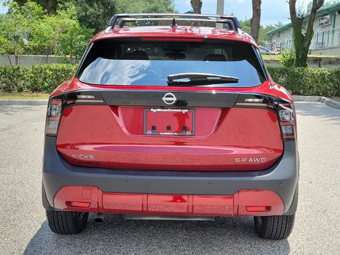 Certified 2026 Nissan Kicks SR w/ Cold Weather Package AWD/4WD image 7